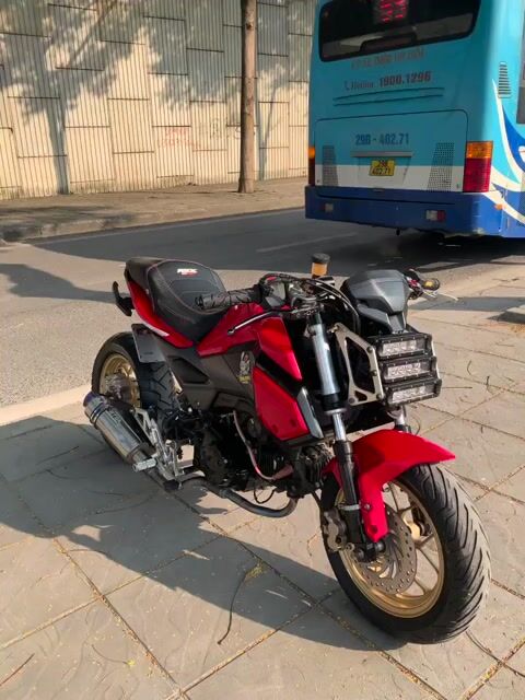 Honda MSX125 biển tp-độ full LÙN full đồ chơi xin. Mua bán Xe máy tại Quận Cầu Giấy Hà Nội được đăng bởi Tong motor xe may hình 1