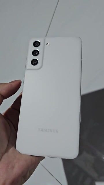 Samsung S21 FE 5G 256GB Trắng 97%. Mua bán Điện thoại tại Huyện Cao Lãnh Đồng Tháp được đăng bởi Hoài Nhân hình 1