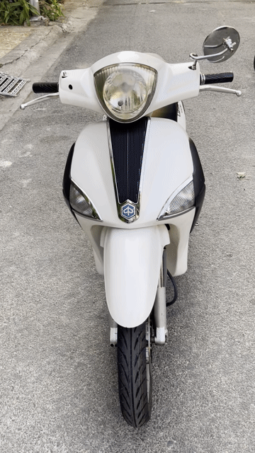 Piaggio Liberty Fi 2012 Trắng chính chủ kêu bán. Mua bán Xe máy tại Quận 1 Tp Hồ Chí Minh được đăng bởi văn hưng hình 1