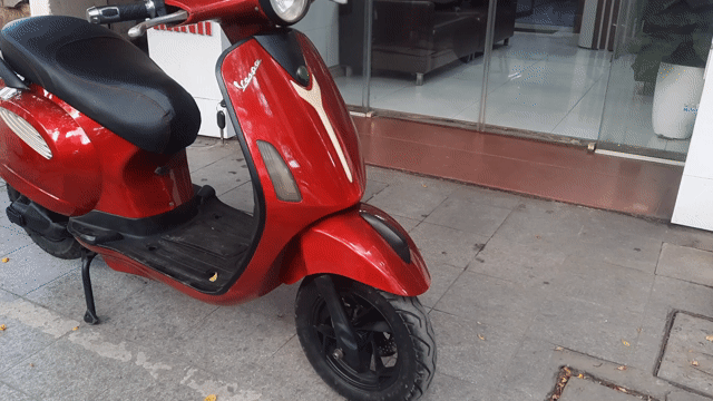 Xe điện Vespa màu Đỏ bh 6 tháng. Mua bán Xe máy tại Quận Đống Đa Hà Nội được đăng bởi Luuducthang hình 1