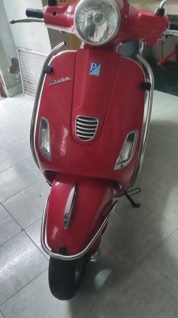 Piaggio Vespa LX 125 Đỏ. Mua bán Xe máy tại Quận Phú Nhuận Tp Hồ Chí Minh được đăng bởi Đinh Tiến Lễ hình 1