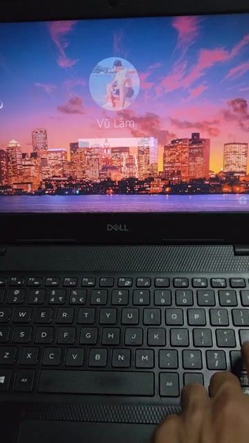 Dell Inspiron 3493 i5 10th 24GB/1.5TB Đen. Mua bán Laptop tại Quận 7 Tp Hồ Chí Minh được đăng bởi Lâm Tuấn Phong hình 1