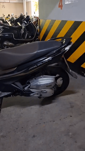 Honda Air Blade 2014 Vàng đồng. Mua bán Xe máy tại Quận 10 Tp Hồ Chí Minh được đăng bởi huan doan pham hình 1