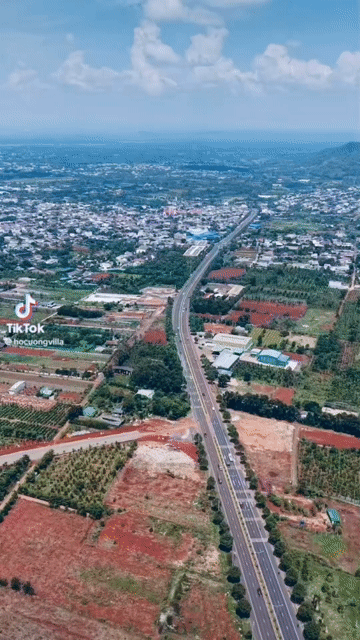 Cho thuê Văn phòng, Mặt bằng kinh doanh Thành Phố Cà Phê Thành phố Buôn Ma Thuột Đắk Lắk diện tích 150 m² giá 13 triệu/tháng
