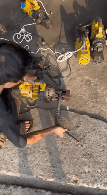 Máy cắt thuỷ lực phi 25 Hàn Quốc. Mua bán Đồ chuyên dụng, Giống nuôi trồng tại Quận 12 Tp Hồ Chí Minh được đăng bởi Huỳnh Văn Đồng hình 1