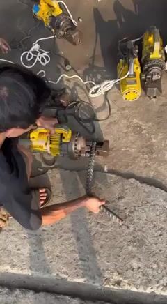 Máy cắt thuỷ lực phi 25 Hàn Quốc. Mua bán Đồ chuyên dụng, Giống nuôi trồng tại Quận 12 Tp Hồ Chí Minh được đăng bởi Huỳnh Văn Đồng hình 1