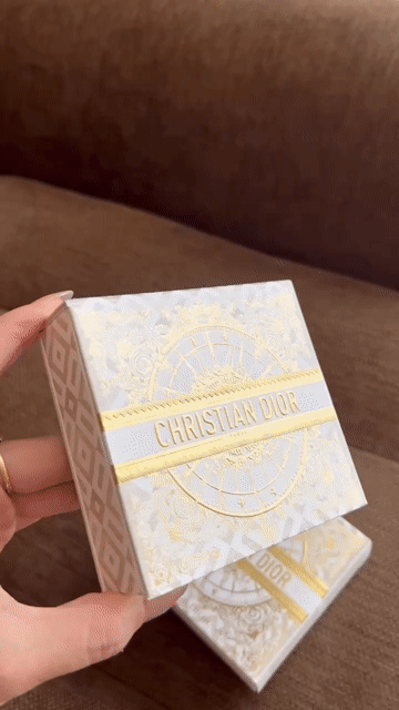 Son môi Dior Rouge Dior Lipstick Set Nữ Mini. Mua bán Phụ kiện thời trang khác tại Quận 10 Tp Hồ Chí Minh được đăng bởi Baby Girl Lovely hình 1