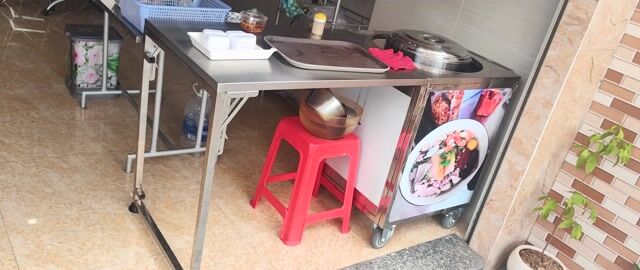 Kệ inox có xe đẩy đã qua sử dụng. Mua bán Tủ, kệ gia đình tại Huyện Đức Hòa Long An được đăng bởi nguyễn thu hằng hình 1