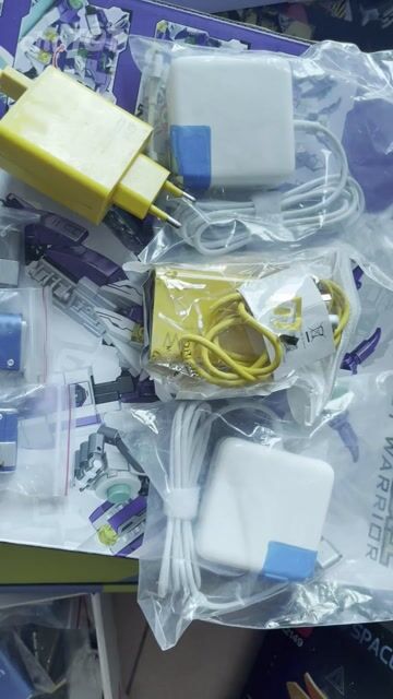 sạc đồng giá. Mua bán Phụ kiện (Màn hình, Chuột...) tại Quận Hoàn Kiếm Hà Nội được đăng bởi Yến Phạm hình 1