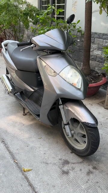 Honda Dylan 150 Xám. Mua bán Xe máy tại Quận 3 Tp Hồ Chí Minh được đăng bởi Phạm thanh Trí  hình 1