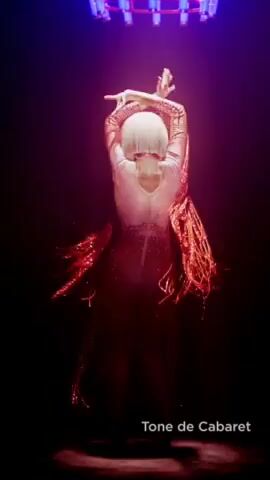 Model - Fran footjob