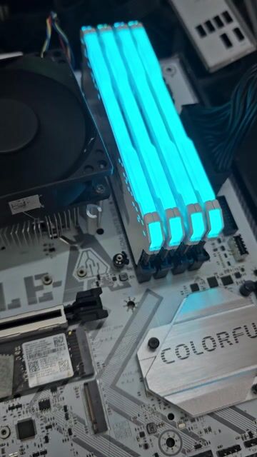 RAM Corsair Vengeance RGB Pro 16GB 3200 (8x2). Mua bán Linh kiện (RAM, Card...) tại Quận 11 Tp Hồ Chí Minh được đăng bởi Văn Thanh hình 1