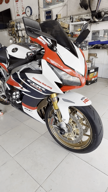 Honda CBR1000RR SP HRC Trắng Đỏ Xanh. Mua bán Xe máy tại Thành phố Vĩnh Long Vĩnh Long được đăng bởi Trung tin hình 1
