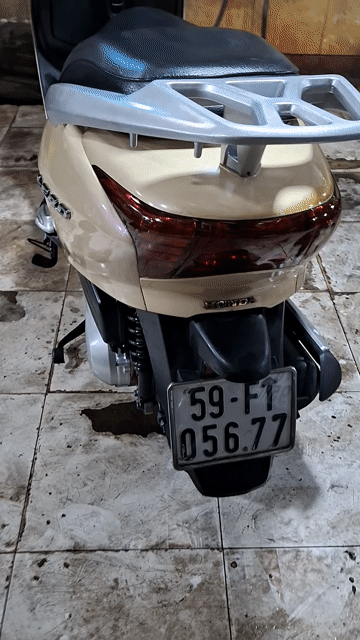 Honda Lead FI 2011 Vàng. Mua bán Xe máy tại Quận Tân Bình Tp Hồ Chí Minh được đăng bởi Đình Khương hình 1