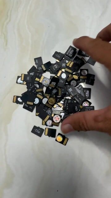 Thẻ nhớ Sandisk 8G, 4G, 2G, 1G. Mua bán Phụ kiện (Màn hình, Chuột...) tại Quận 6 Tp Hồ Chí Minh được đăng bởi Tùng hình 1