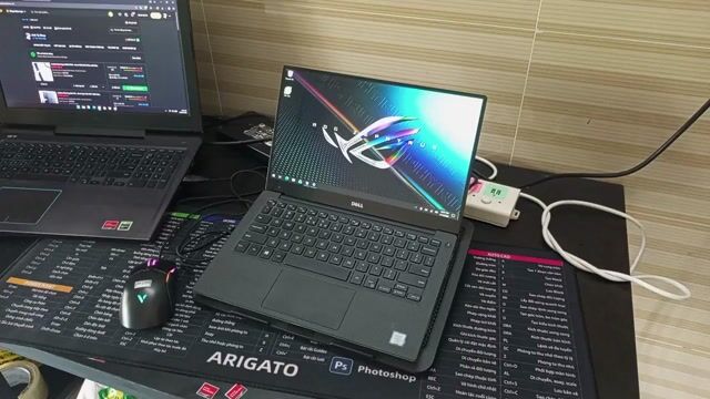 Laptop Cảm ứng Dell Carbon XPS 9360 Vỏ Nhôm Màn 3k. Mua bán Laptop tại Huyện Bình Chánh Tp Hồ Chí Minh được đăng bởi Anh Ty Shop hình 1