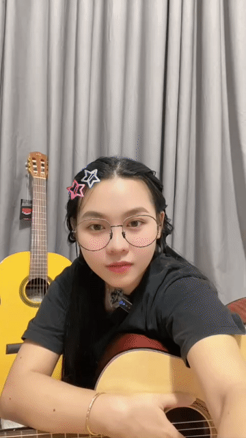 Guitar Classic Nhẹ Tay Cho Tất Cả Các Bạn Chơi. Mua bán Nhạc cụ tại Thành phố Biên Hòa Đồng Nai được đăng bởi Nhạc Cụ FO Music Biên Hoà hình 1