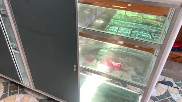 Kệ trưng bày Kính, Kim loại. Mua bán Tủ, kệ gia đình tại Huyện Đại Lộc Quảng Nam được đăng bởi Oanh Đồng hình 1