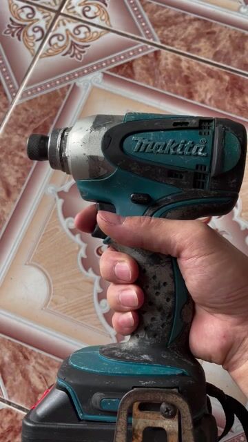 Máy vít Makita TD131 14.4V Nhật. Mua bán Đồ chuyên dụng, Giống nuôi trồng tại Huyện Vũ Thư Thái Bình được đăng bởi Hà Văn Ánh hình 1