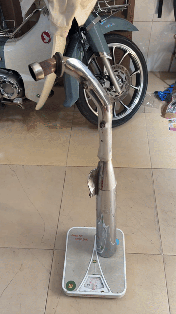 Pô xe máy Honda Dream lùn Kim loại Bạc. Mua bán Phụ tùng xe tại Quận 6 Tp Hồ Chí Minh được đăng bởi Vinh hình 1