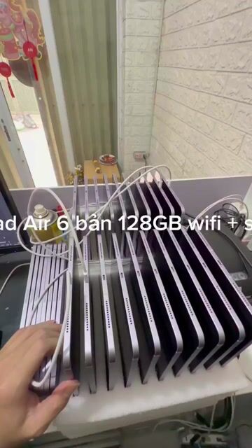 iPad Air 6 dung lượng 128GB bản đủ Wifi + 5G. Mua bán Máy tính bảng tại Quận Cầu Giấy Hà Nội được đăng bởi Tuấn Anh hình 1
