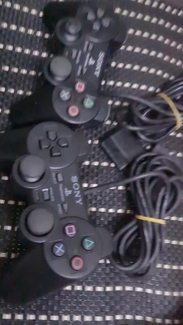 Combo 2 Tay cầm chơi game Sony DualShock 2 Đen. Mua bán Thiết bị chơi game tại Quận 3 Tp Hồ Chí Minh được đăng bởi Sơn hình 1