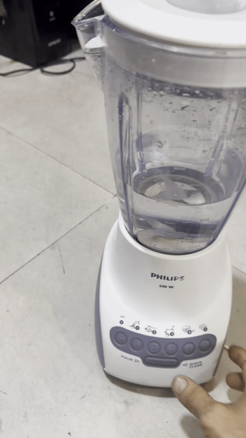 Máy xay sinh tố Philips HR 2118 -600W. Mua bán Bếp, lò, đồ điện nhà bếp tại Quận 7 Tp Hồ Chí Minh được đăng bởi Phạm hưng 1982 Q7 Đồ Cũ Bao Sài  hình 1