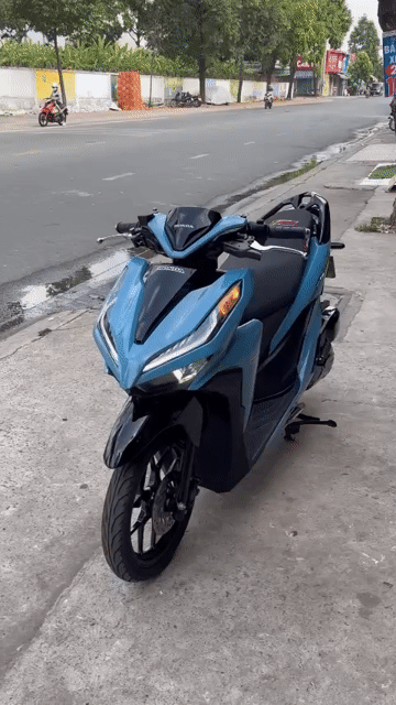 Honda Vario Xanh 125cc 17000 km. Mua bán Xe máy tại Thị xã Bến Cát Bình Dương được đăng bởi xe máy trả góp tín nghĩa  hình 1