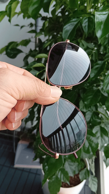 Kính râm CD Mạ vàng màu sâm panh Unisex. Mua bán Phụ kiện thời trang khác tại Quận Long Biên Hà Nội được đăng bởi Minh Tran hình 1