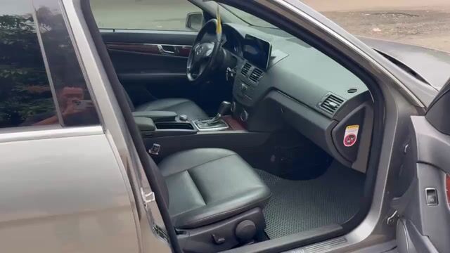 Mercedes-Benz C250 2009 Xám. Mua bán Ô tô tại Quận 8 Tp Hồ Chí Minh được đăng bởi Nguyen Thanh Phuc hình 1