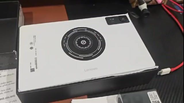 y700 trắng còn bh 2028 fullbox likenew sạc lướt. Mua bán Máy tính bảng tại Quận 6 Tp Hồ Chí Minh được đăng bởi Duan hình 1
