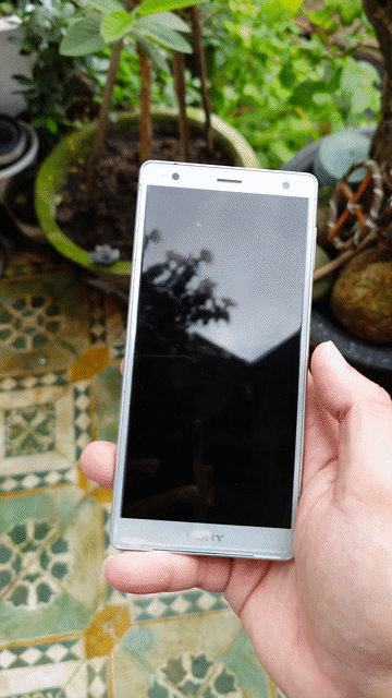 Sony Xperia XZ2 bạc. Mua bán Điện thoại tại Quận Thanh Khê Đà Nẵng được đăng bởi Huy Le hình 1