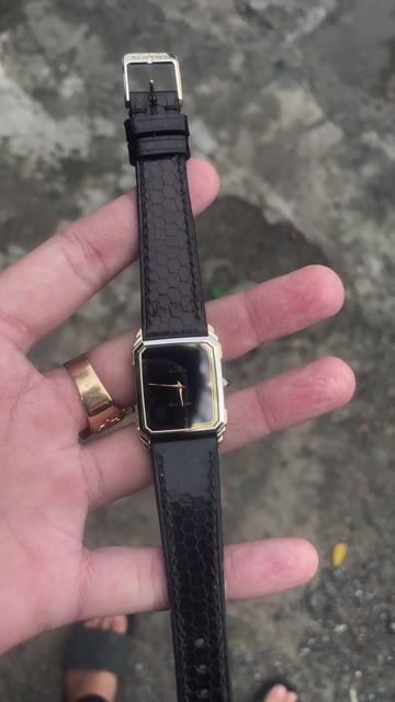 Đồng hồ Rado Tank dây da đen. Mua bán Đồng hồ tại Quận 12 Tp Hồ Chí Minh được đăng bởi Khánh Duy hình 1