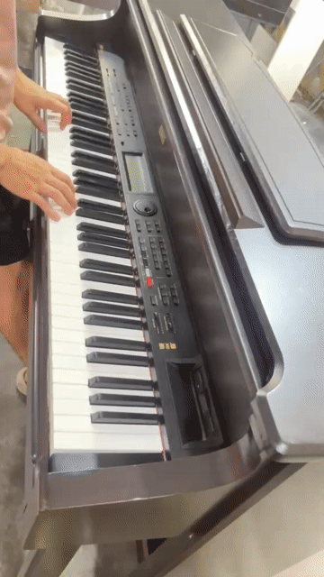 Đàn Piano Điện Korg CI9600 Nâu gỗ trầm. Mua bán Nhạc cụ tại Thành phố Thủ Đức Tp Hồ Chí Minh được đăng bởi Nguyễn Khôi Nguyên hình 1
