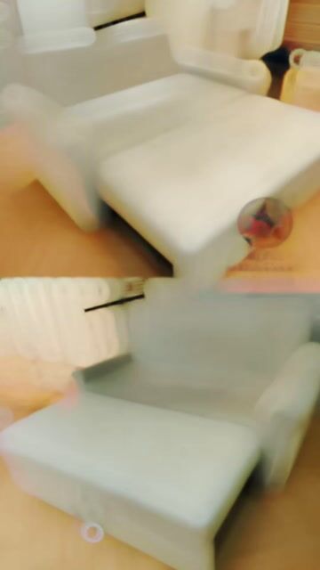 Sofa dơ là chuyện nhỏ, Có em là sạch trơn. Dịch vụ nhà cửa khác tại Quận 1 Tp Hồ Chí Minh được đăng bởi Trần duy Hải hình 1