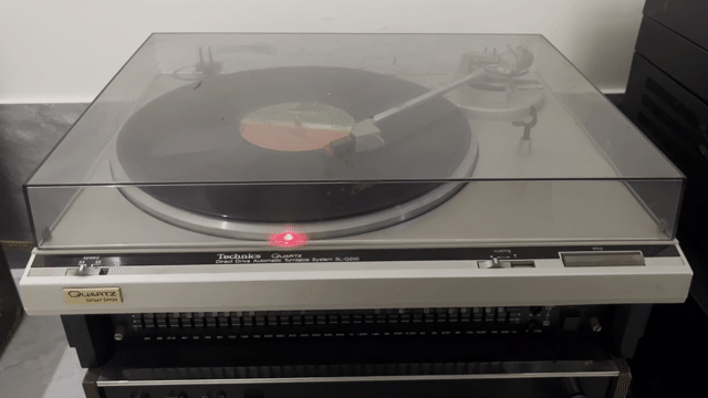 Đầu đĩa than Technics SL-Q200 Bạc. Mua bán Tivi, Âm thanh tại Quận 3 Tp Hồ Chí Minh được đăng bởi DucTam hình 1