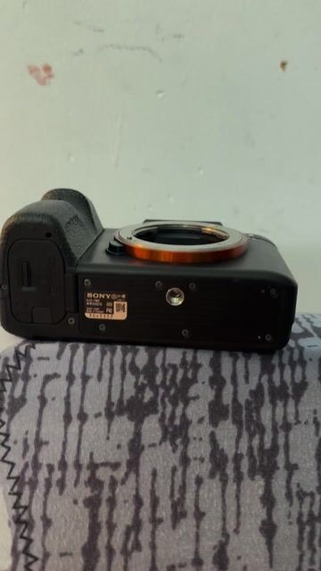 Máy ảnh Sony A72 Đen Đã sử dụng. Mua bán Máy ảnh, Máy quay tại Quận 3 Tp Hồ Chí Minh được đăng bởi Lê Thị Nhung hình 1