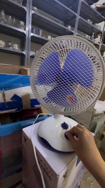 Quạt bàn Yamazen YDT-C183. Mua bán Quạt tại Quận Phú Nhuận Tp Hồ Chí Minh được đăng bởi Nguyễn Thị Kim Chi hình 1