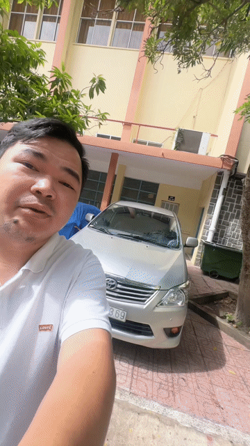 Toyota Innova 2012 Số sàn Bạc 7 chỗ. Mua bán Ô tô tại Quận 10 Tp Hồ Chí Minh được đăng bởi Phước Học viện Hành chính hình 1