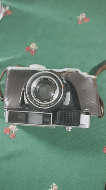 Máy ảnh đồ cổ Fujica 35-EE Nâu bạc. Mua bán Máy ảnh, Máy quay tại Quận Bình Tân Tp Hồ Chí Minh được đăng bởi Ngô thị Mỹ chi hình 1