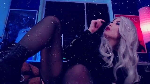 Model - wickexqueen fetish