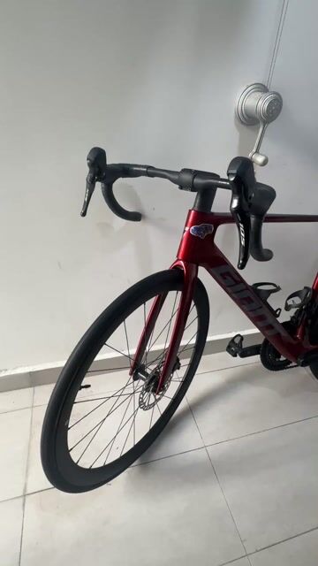 Cần bán xe đạp đua Giant Propel Advanced 2 Carbon. Mua bán Xe đạp tại Quận Tân Phú Tp Hồ Chí Minh được đăng bởi Lê Hoàng Linh hình 1