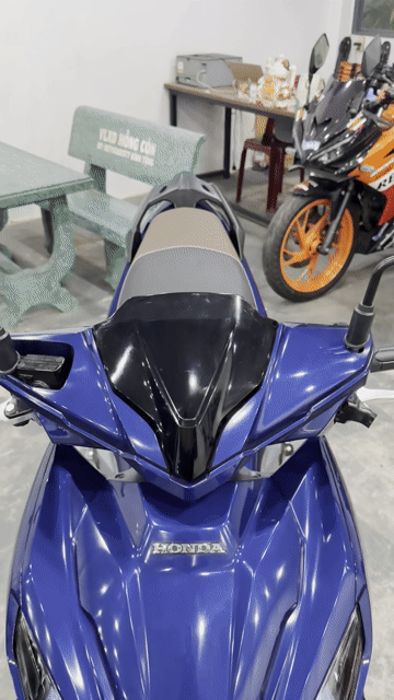AIRBLADE 150 ABS XANH NAVI SIÊU PHẨM. Mua bán Xe máy tại Thành phố Long Khánh Đồng Nai được đăng bởi Cửa Hàng Xe Máy Cũ Thành Phát Đồng Nai hình 1