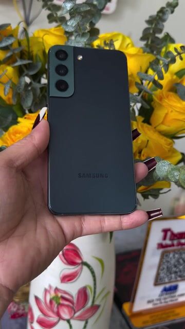 Samsung Galaxy S22 5G 2Sim ram 8/128GB máy Đẹp. Mua bán Điện thoại tại Quận Bình Tân Tp Hồ Chí Minh được đăng bởi Hoàng Anh hình 1