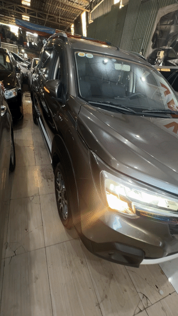 Suzuki XL7 Xám 7 chỗ 90591 km. Mua bán Ô tô tại Quận Bình Thuỷ Cần Thơ được đăng bởi Phi hình 1