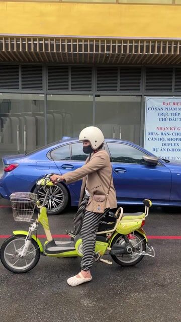 xe đạp điện chính hãng Yesee còn chạy tốt. Mua bán Xe điện tại Quận Tân Phú Tp Hồ Chí Minh được đăng bởi Hiễn hình 1