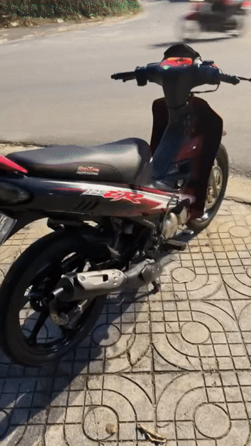 Yaz đẹp keng có đồ chơi kiểng máy móc chuẩn chỉ. Mua bán Xe máy tại Thành phố Rạch Giá Kiên Giang được đăng bởi Hien hình 1