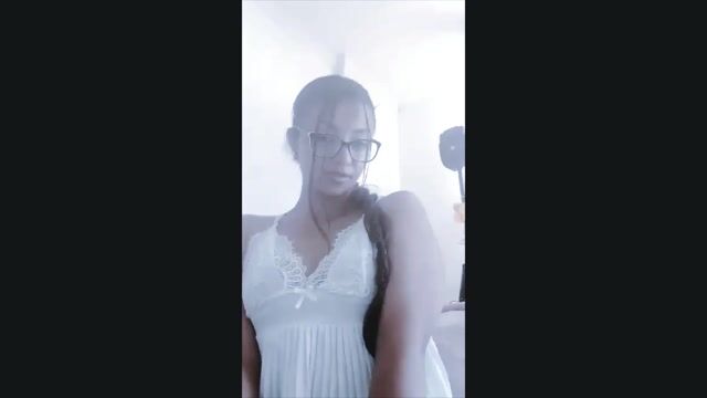 Model - latinalianna Foodjob