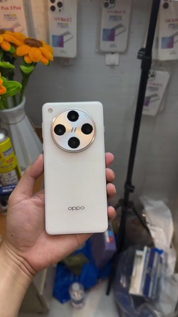 Oppo Find X8 Pro 512GB Trắng, trầy nhẹ 97% FullBox. Mua bán Điện thoại tại Thành phố Mỹ Tho Tiền Giang được đăng bởi Phước Lộc Mobile Mỹ Tho hình 1