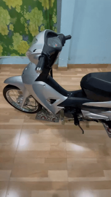 Honda Wave 50 Bạc Xe số. Mua bán Xe máy tại Huyện Củ Chi Tp Hồ Chí Minh được đăng bởi Nam Lê hình 1